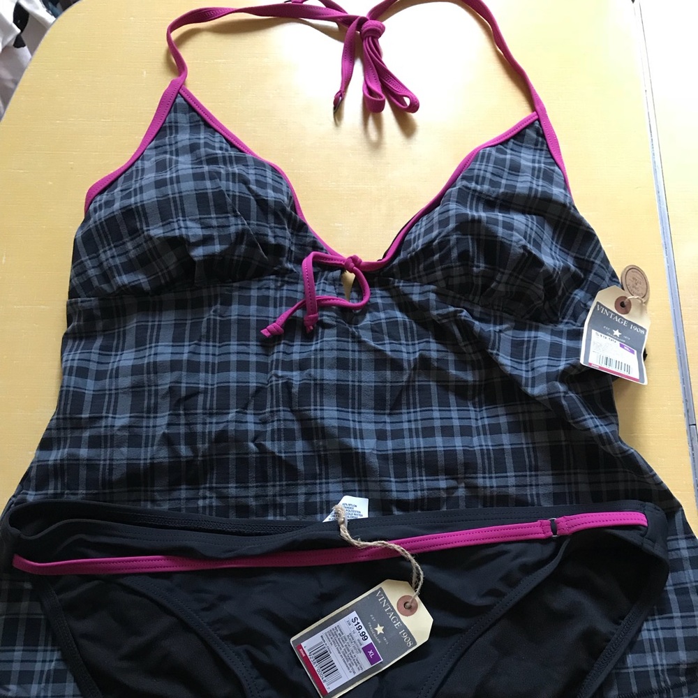 Converse Tankini
